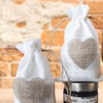 Liebevolle Geschenksackerl - Maiwipferlsirup